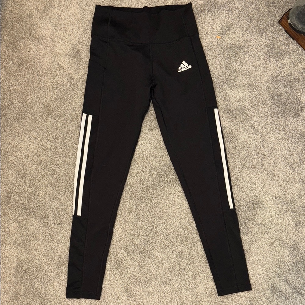 Adidas Aeroready Black Leggings with Three-Stripe Detailing